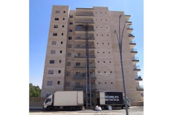 בית ההובלות דירות ומשרדים בלבד